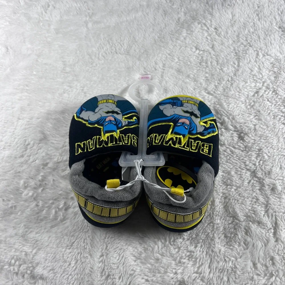 Kids Batman‎ Slippers Boys Girls Size M 7/8 Indoor Cozy Footwear NWT